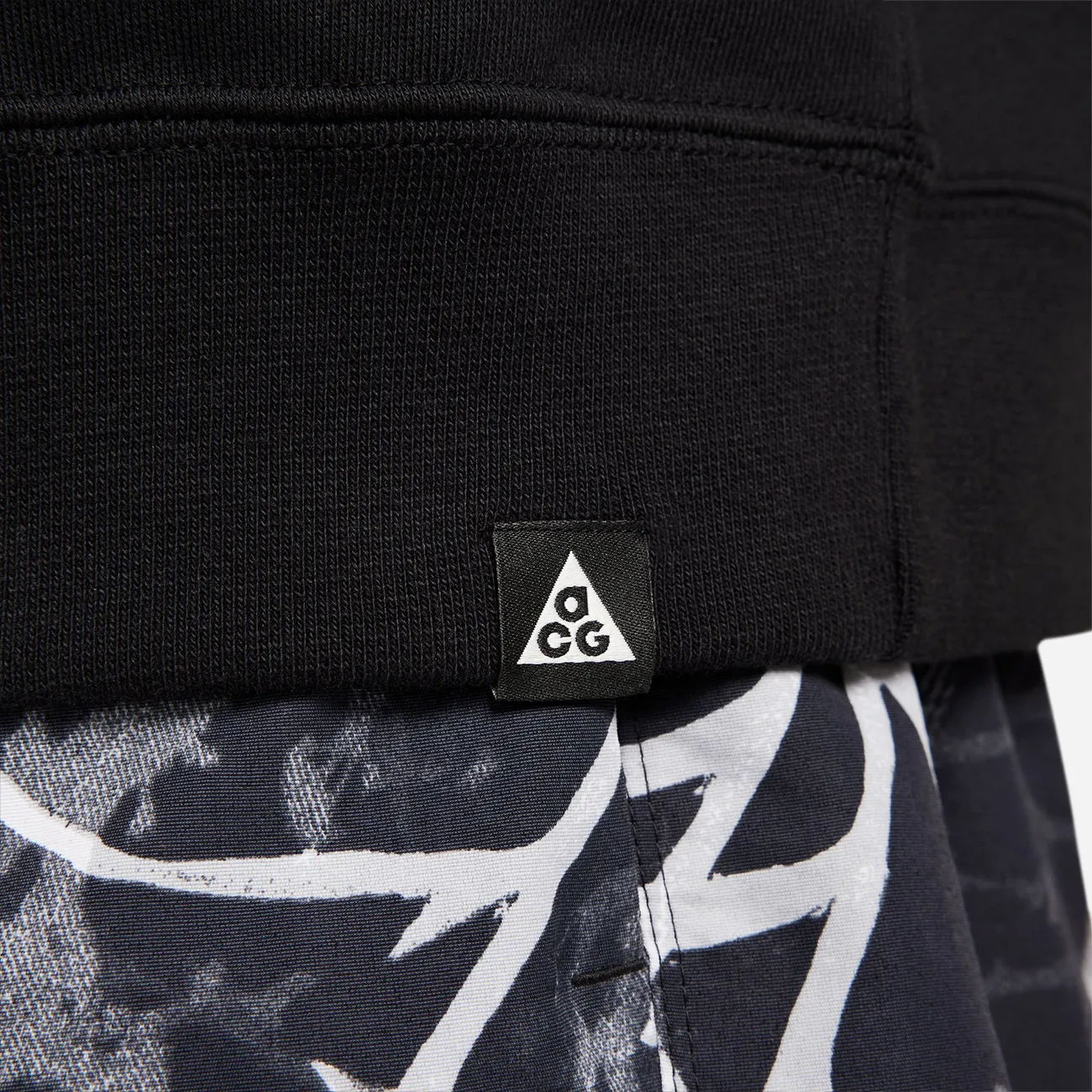 ACG Therma Fit Fleece Crew - Black/Summit White