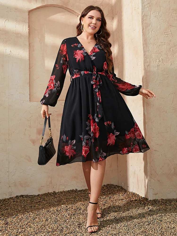 BerriesJam - 2024 Plus Size V Neck Long Sleeve Loose Floral Midi Dress