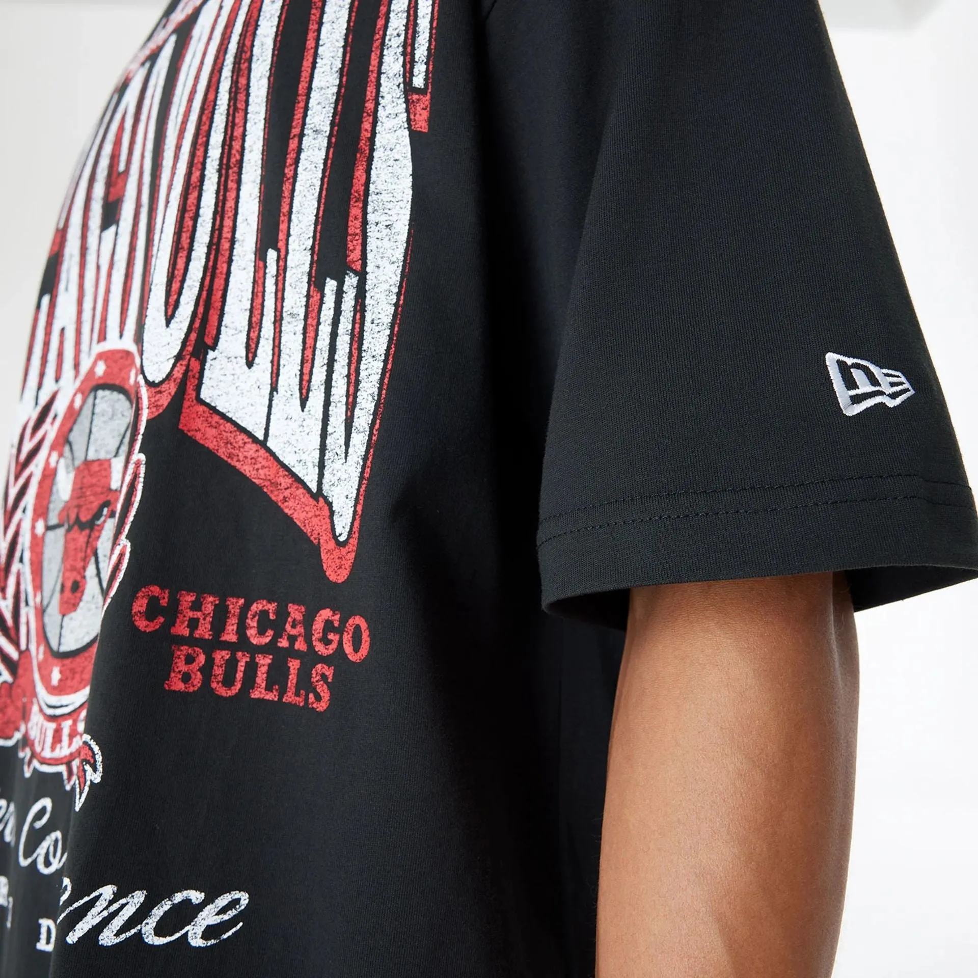 Chicago Bulls Oversized Essential Black Oversized T-Shirt