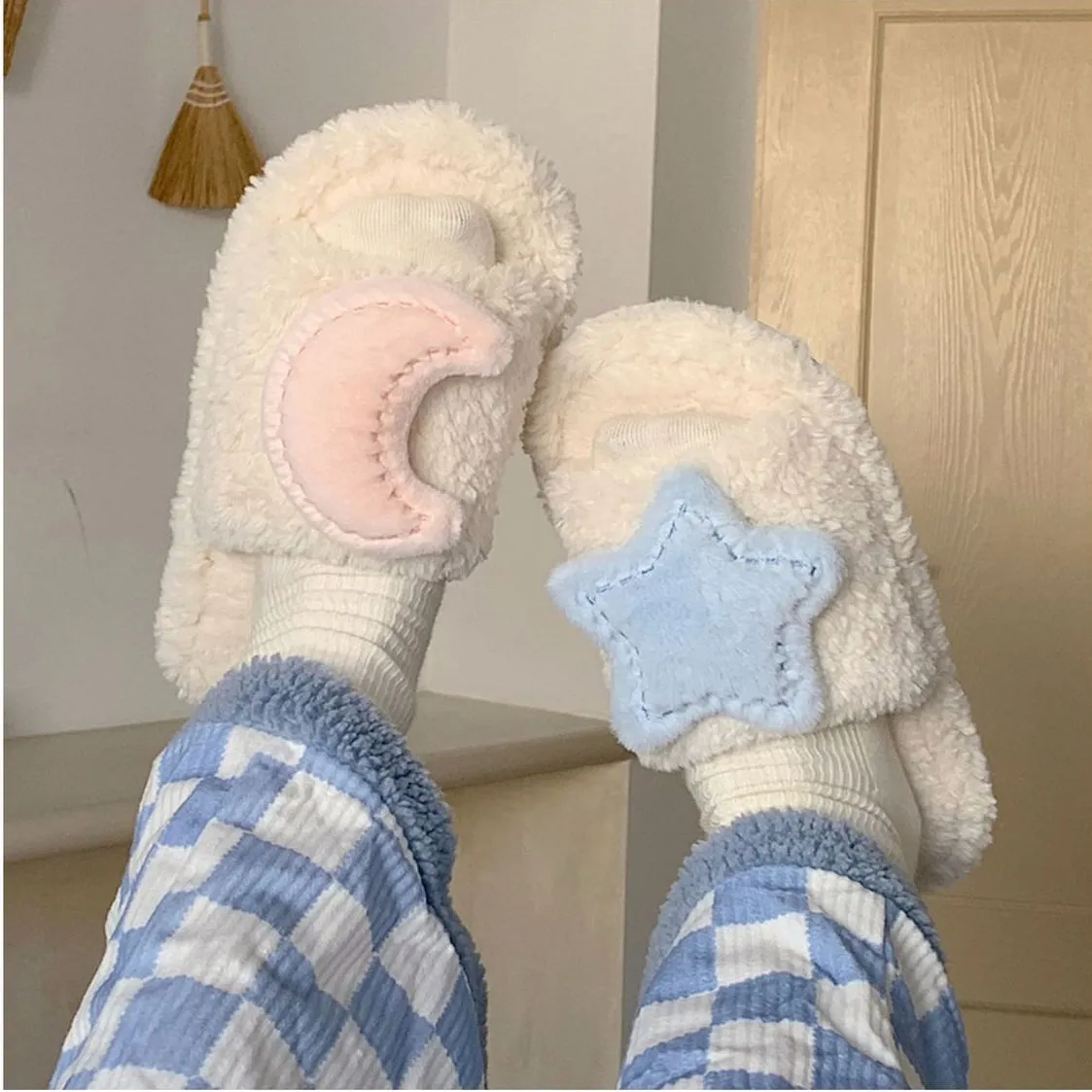 Cute Moon Star Plush Cotton Slippers MK19176