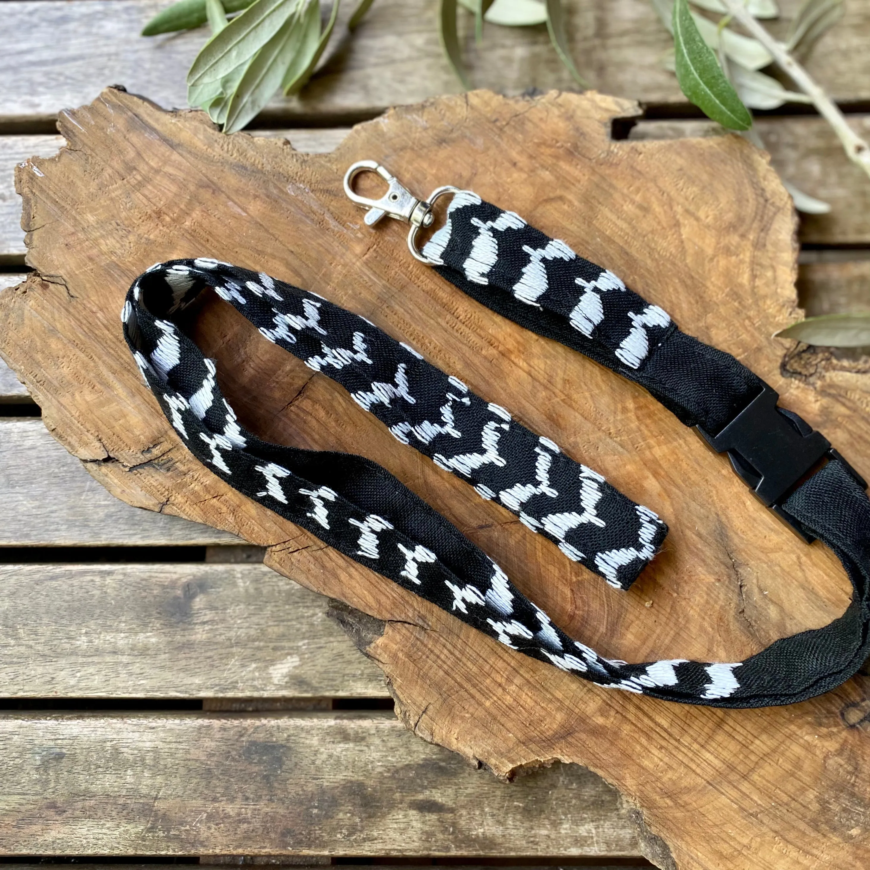 Keffiyeh Lanyard from Palestinian Traditional Keffiyeh Fabric