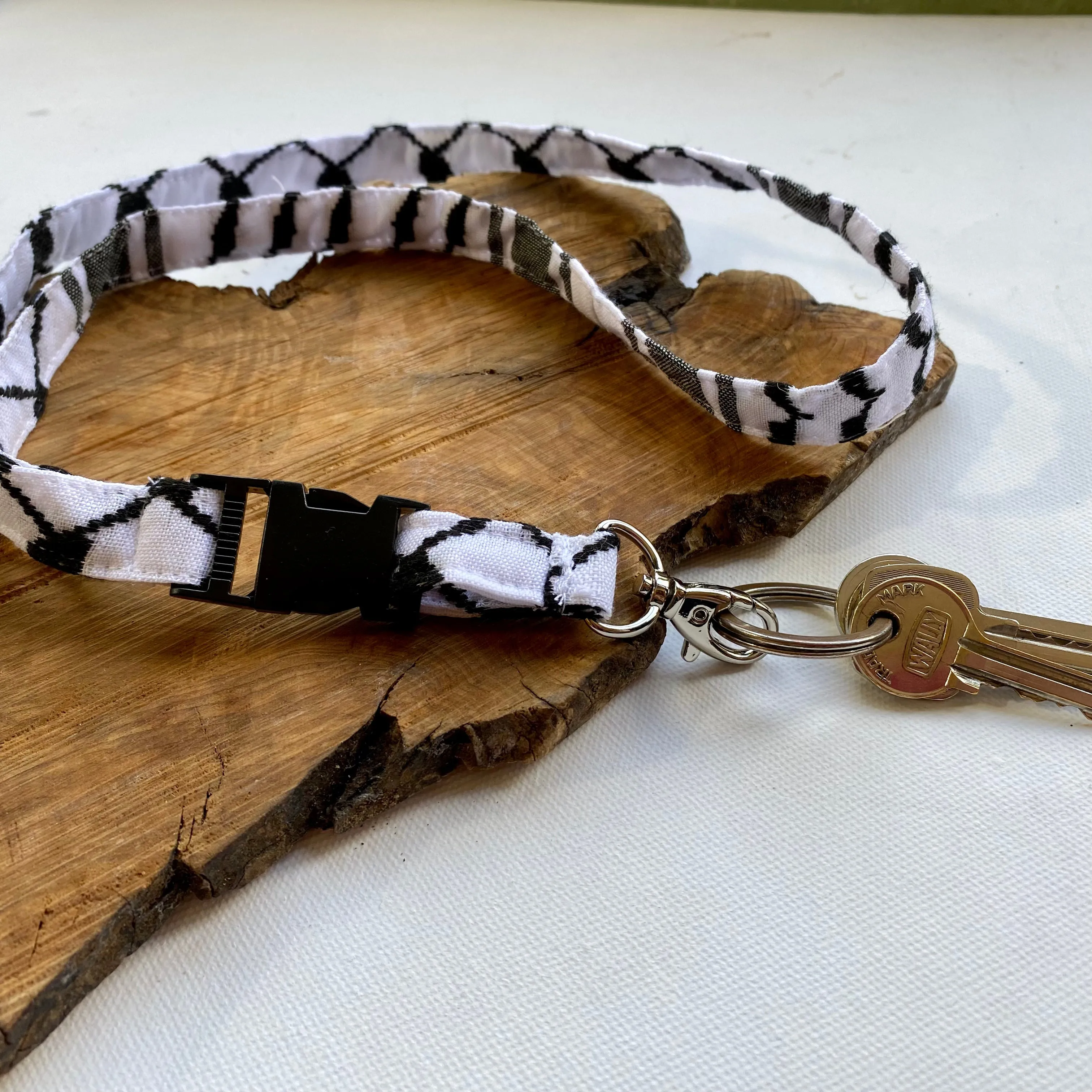 Keffiyeh Lanyard from Palestinian Traditional Keffiyeh Fabric