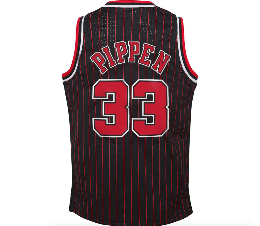 Youth Chicago Bulls Scottie Pippen Mitchell & Ness Black 1995-96 Hardwood Classics Swingman Jersey